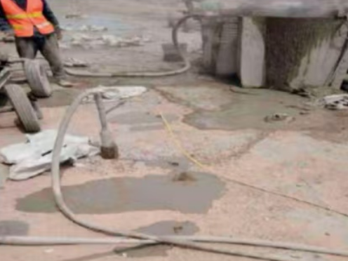 崇川水泥混凝土路面板底注浆技术 路面脱空注浆整治方案