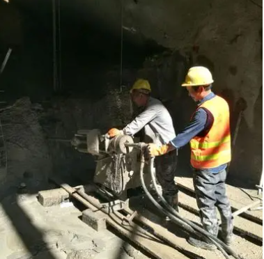 崇川水下抗分散灌浆料特点 水下不分散注浆料介绍